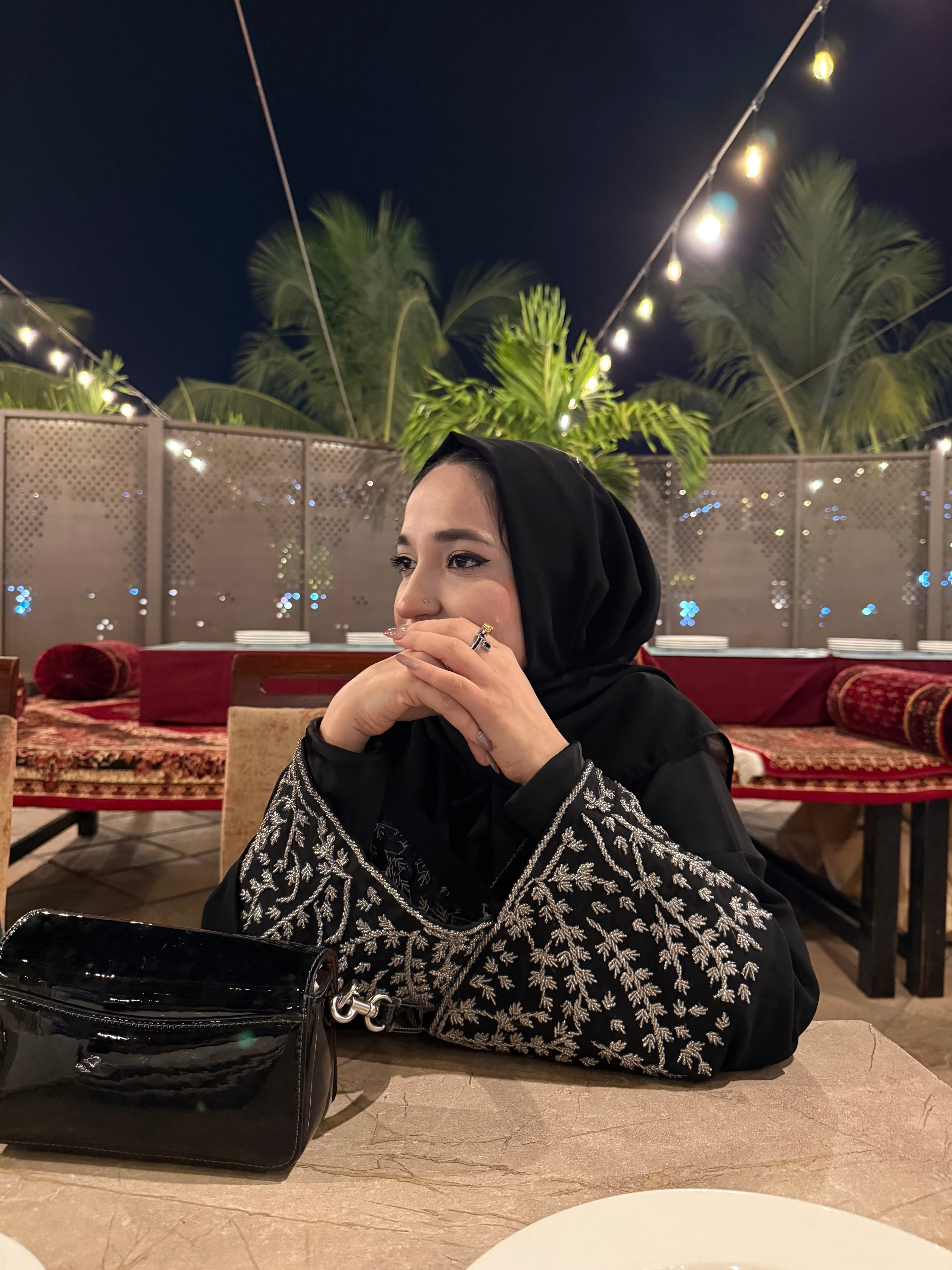 Noor Abaya